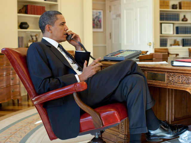 Barack obama oval office